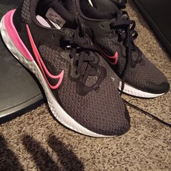 Nike Renew wmns 8.5
