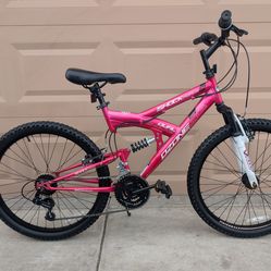 24"OZONE 500 GIRLS MOUNTAIN BIKE. FULL SUSPENSIÓN. LIKE NEW WITH FRESHLY TUNE UP 👌🏼