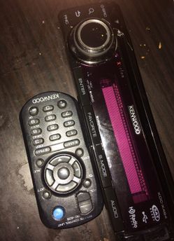 Kenwood car radio with remote