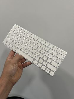 Magic Keyboard 