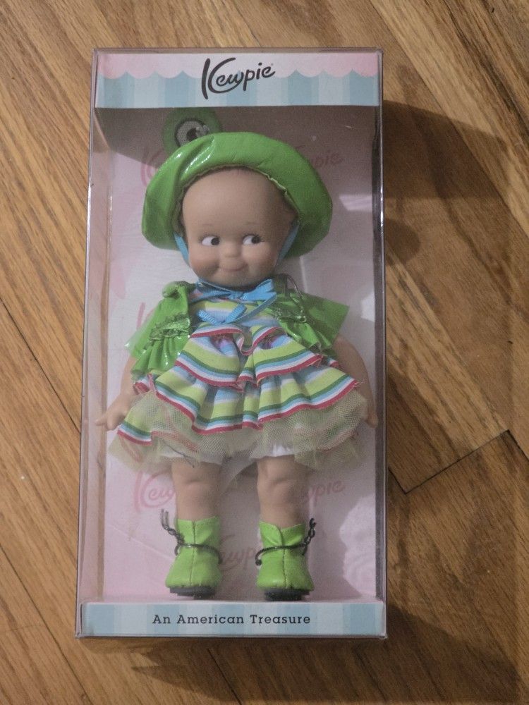 Kewpie Collector Doll