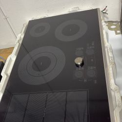 Samsung 36” Induction Cooktop With Magnetic Knob