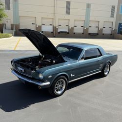 1966 Ford Mustang