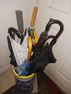 ALOT EX LARG GD UMBRELLAS 4 EACH LOOK MY POST TONS ITEM