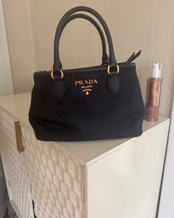 PRADA Milano  Women purse