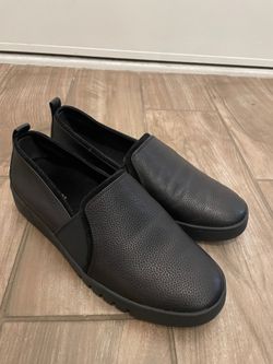 Vionics Black Leather Loafers $30