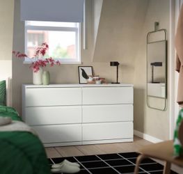 $60 White Dresser