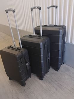 3-Piece Expandable Hardshell Luggage Set Black