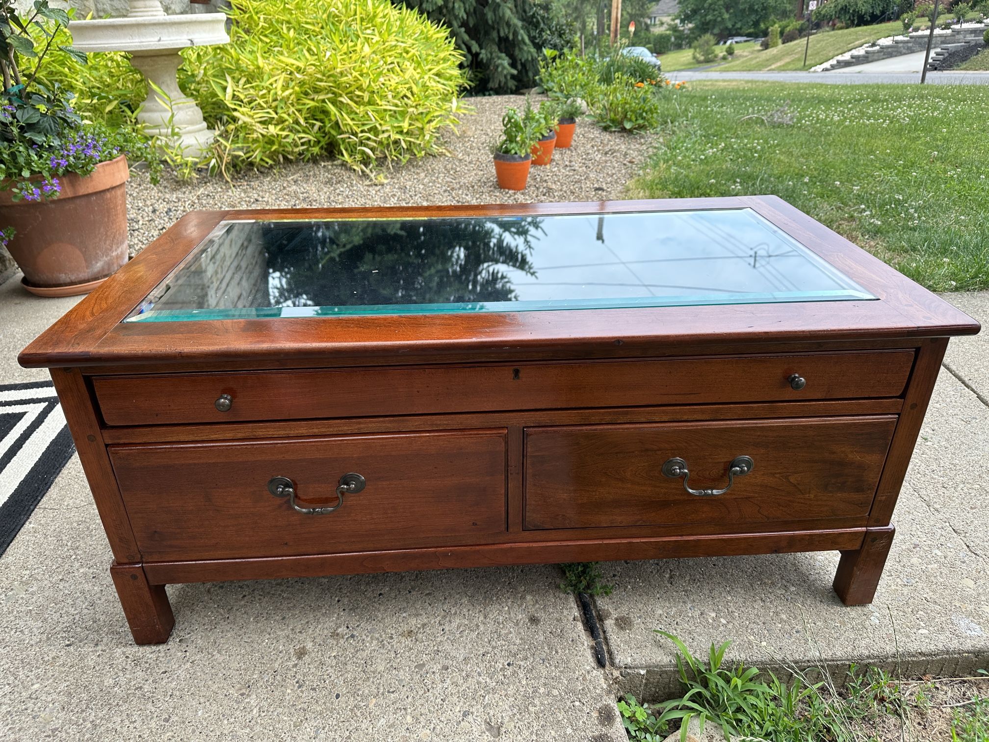 Lexington Bob Timberlake Display/Coffee Table