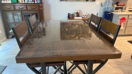 Best dining table with chairs