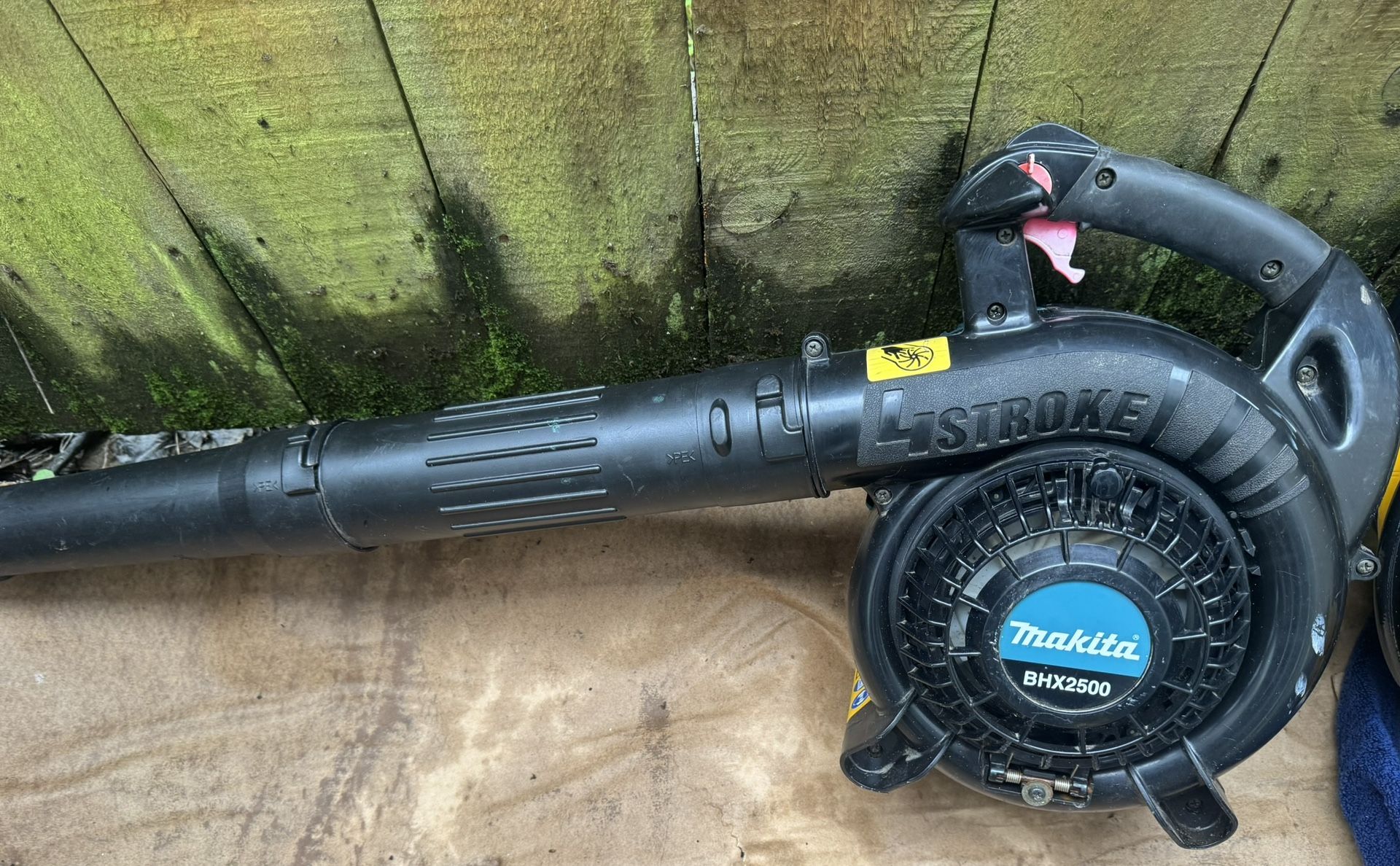 Makita BHX2500CA Handheld 4 Stroke Gas Powered Blower 
