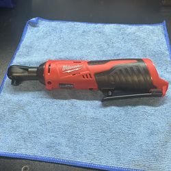 New Milwaukee brushless 3/8 ratchet