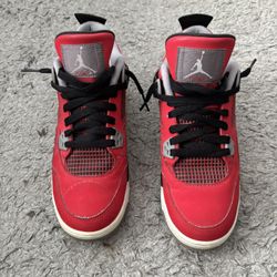 Jordan 4