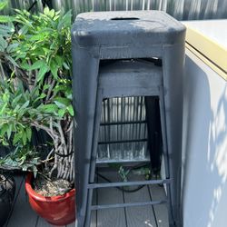 Set of 4 Industrial Metal Bar Stools – Stackable – $80