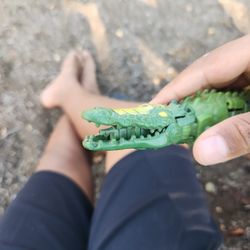 Beast Trasnformers Alligator