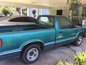 Photo 1994 Chevy Chevrolet truck pickup S-10 159K miles. Not running. It experienced an engine intake fire. Key and clean Texas title in hand
