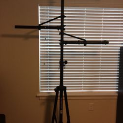 DJ on Stage Light tree stand