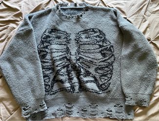 Women’s sweater