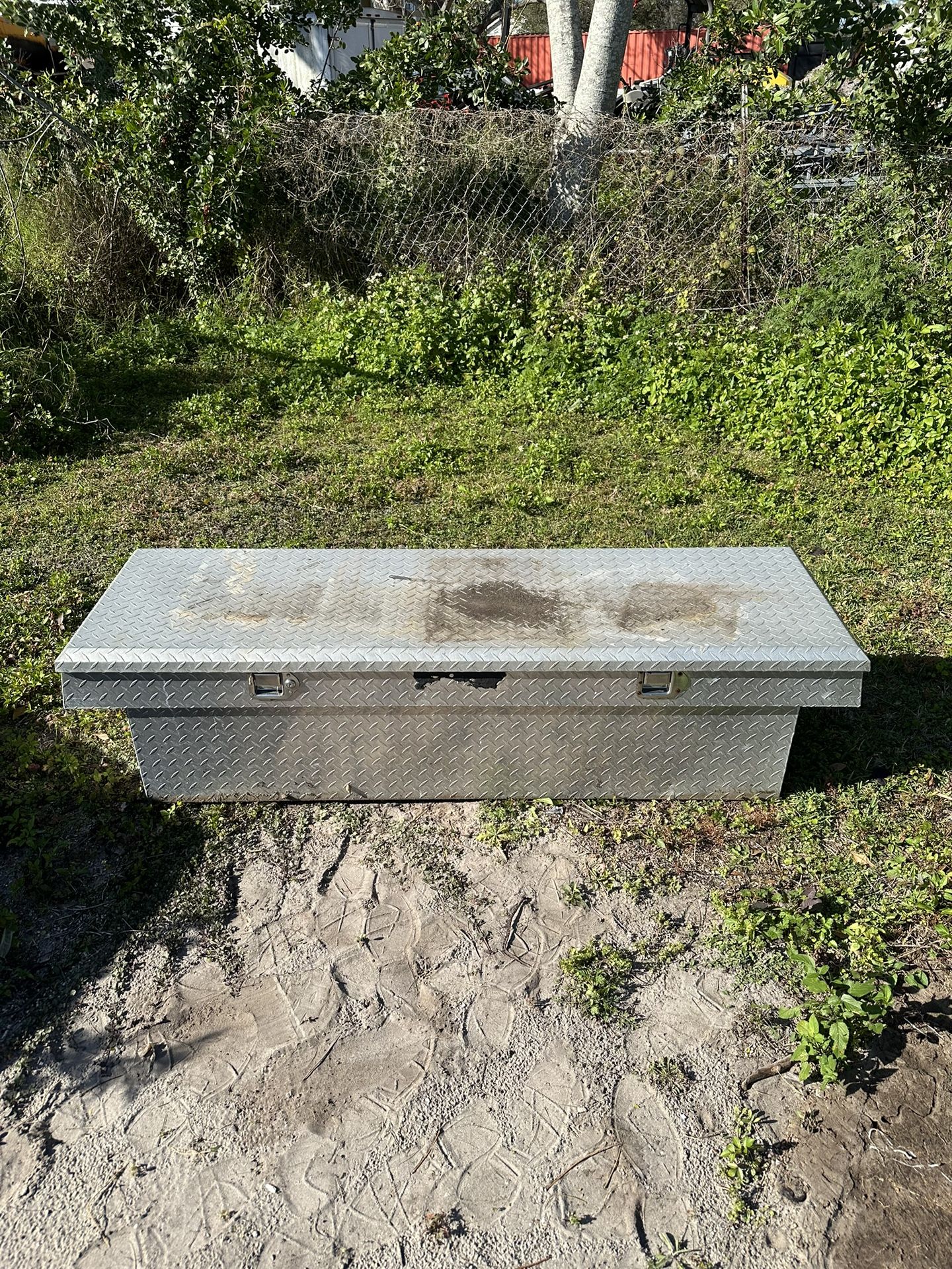 Delta Diamond Plate Toolbox