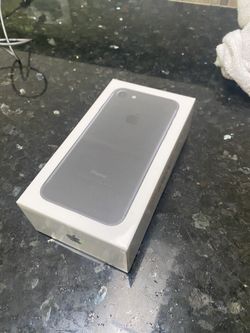 Brand new iPhone 7 32gb $300