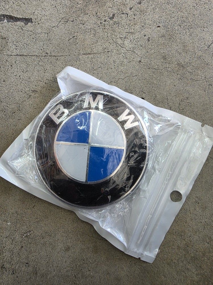 New BMW Front / Rear Emblem Badge Hood Trunk