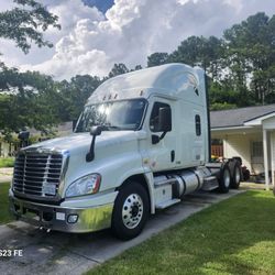 2019 Freightliner Cascadia 125