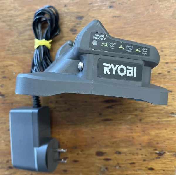 Ryobi P134 Stck Vacuum Charger