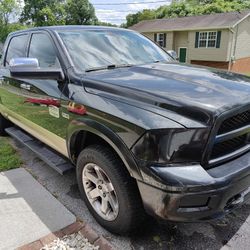 2011 Ram 1500 Laramie Longhorn Edition 4x4 With Built 5.7 Hemi