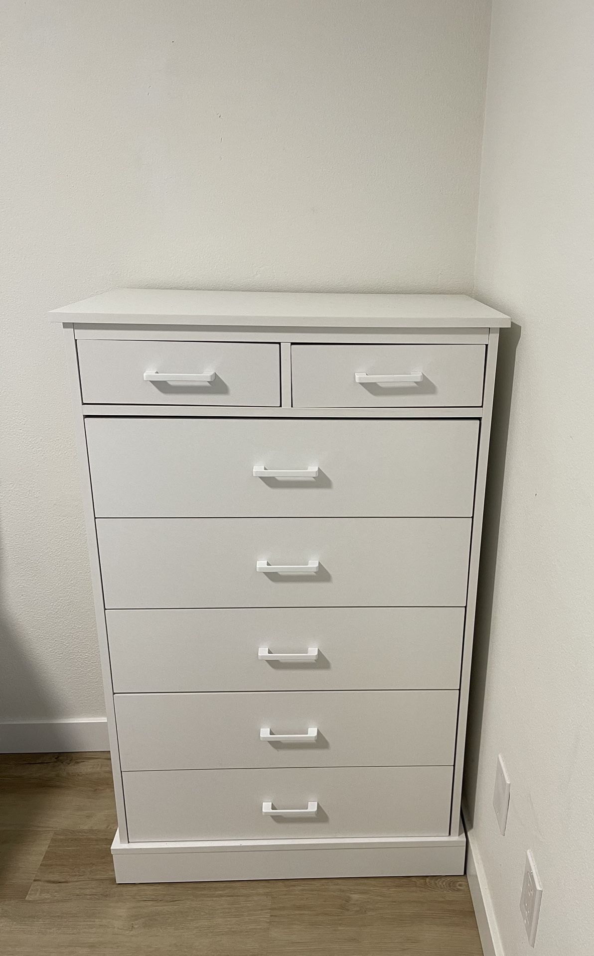 EPHEX White Tall Dresser with 7 Drawers for Bedroom