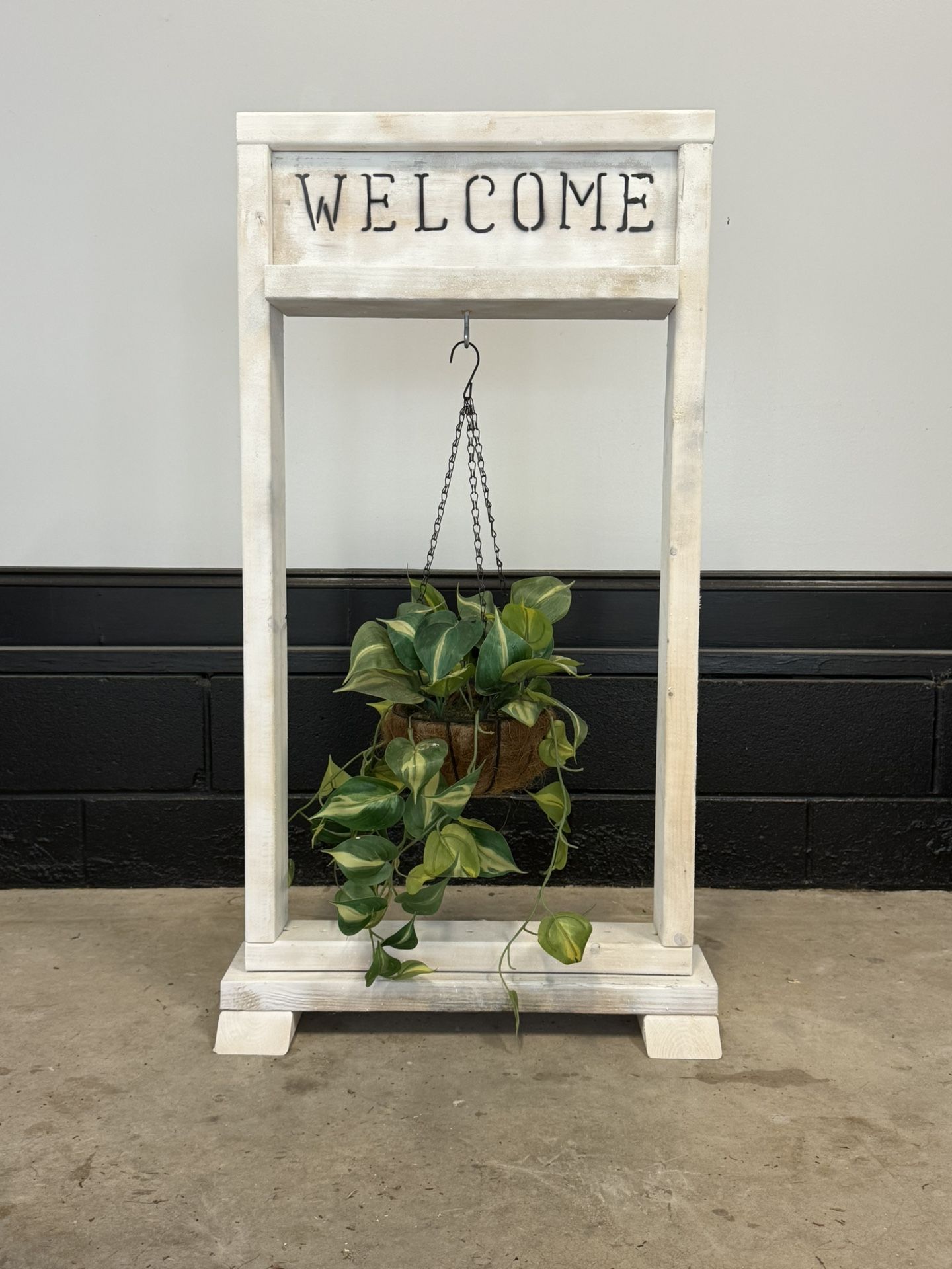 Farmhouse Wooden Plant Hanger