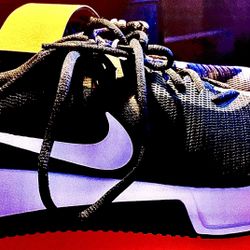 Men’s Nike MC Trainer3  Size13 $85