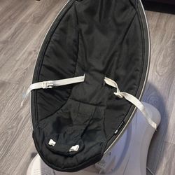 4 Moms Mamaroo
