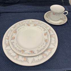 Vintage Porcelain Dish Set