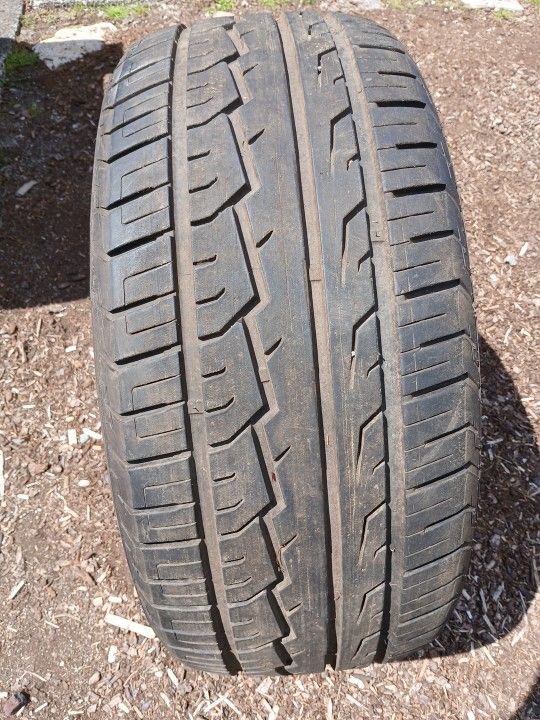 285/50r 20 In Four Tires All In Great Condition