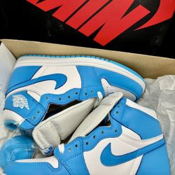 Air Jordan 1 High OG UNC 7.5