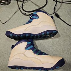 Size 5.5y- 404. Jordan 10 Retro Charlotte 