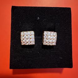 10k Gold Earrings 