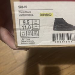 MENS ALL BLACK VANS 