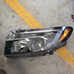 2025 Honda Passport left headlight