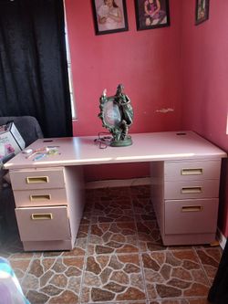 Color Rosa Metal