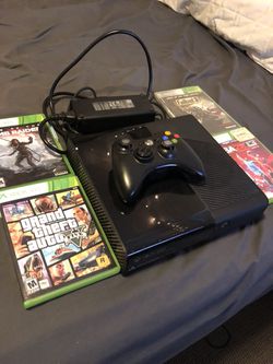 GREAT CONDITION XBOX 360 W/ GAMES