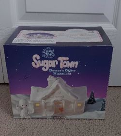 Precuous  Moments Sugartown Doctors Office Nightlight