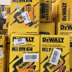Dewalt 6/12 volt 2A battery charger 12ft