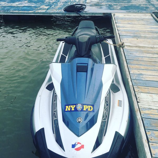 Yamaha vx cruiser 2016 whit trailer included . $5,000 negotiable