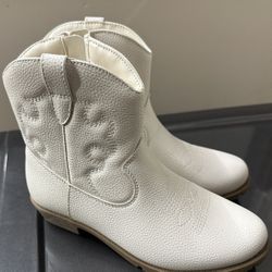 Girls Size 2 Cowgirl Boots, Never Worn  
