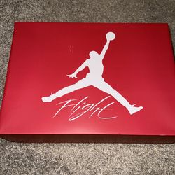 *NEW IN BOX* WMNS AIR JORDAN 4 VALENTINES DAY SIERRA RED