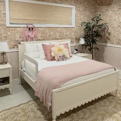 Pottery Barn Girls Bed