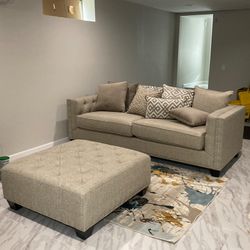 🛋️ Modern Tufted 2-Seater Loveseat + Ottoman – Deep Seats, Great Condition