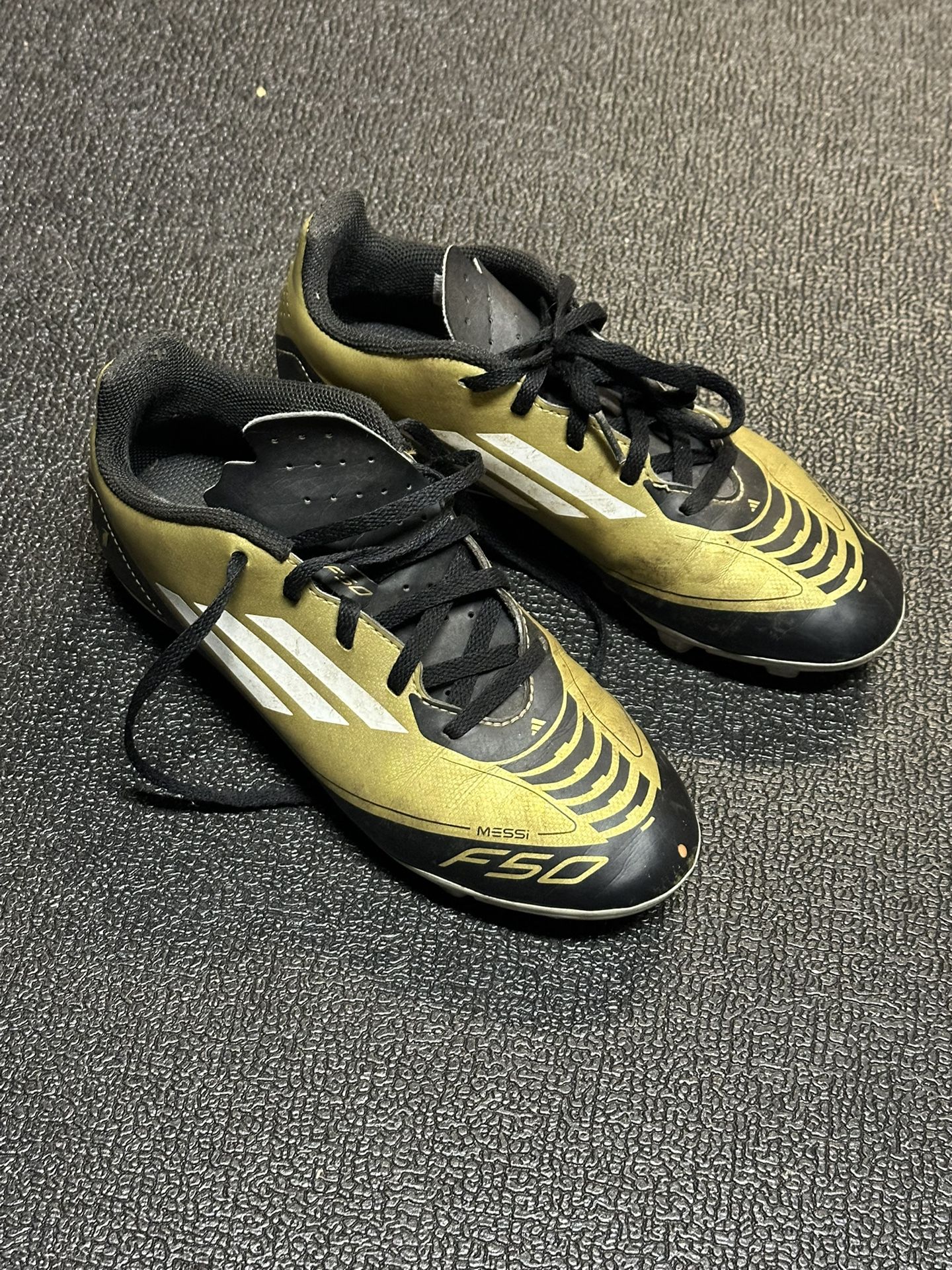 Messi Soccer Cleats Size 5