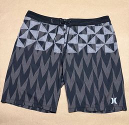 Hurley Phantom Beach Board shorts black Men’s size 36 Rare!